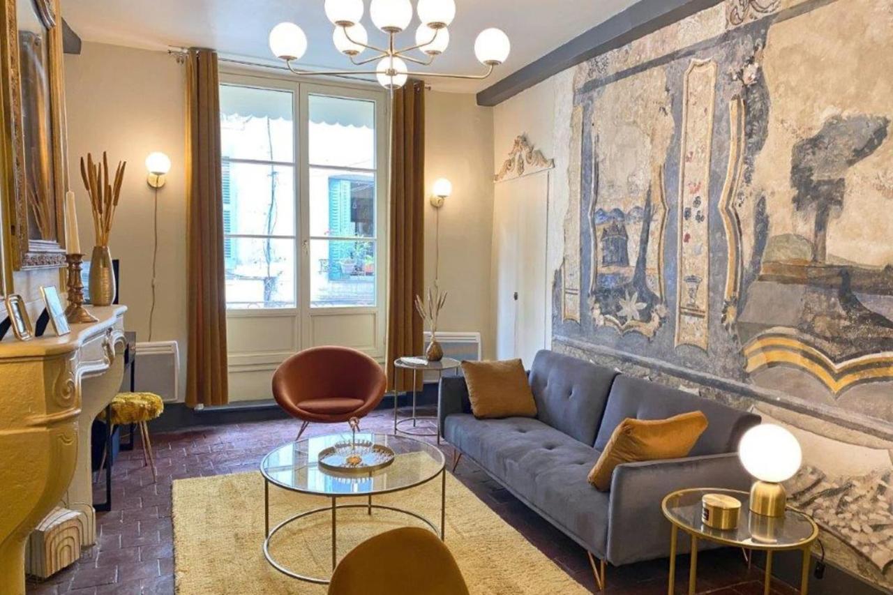 Les fresques de Léon Apartamento Tournus Exterior foto
