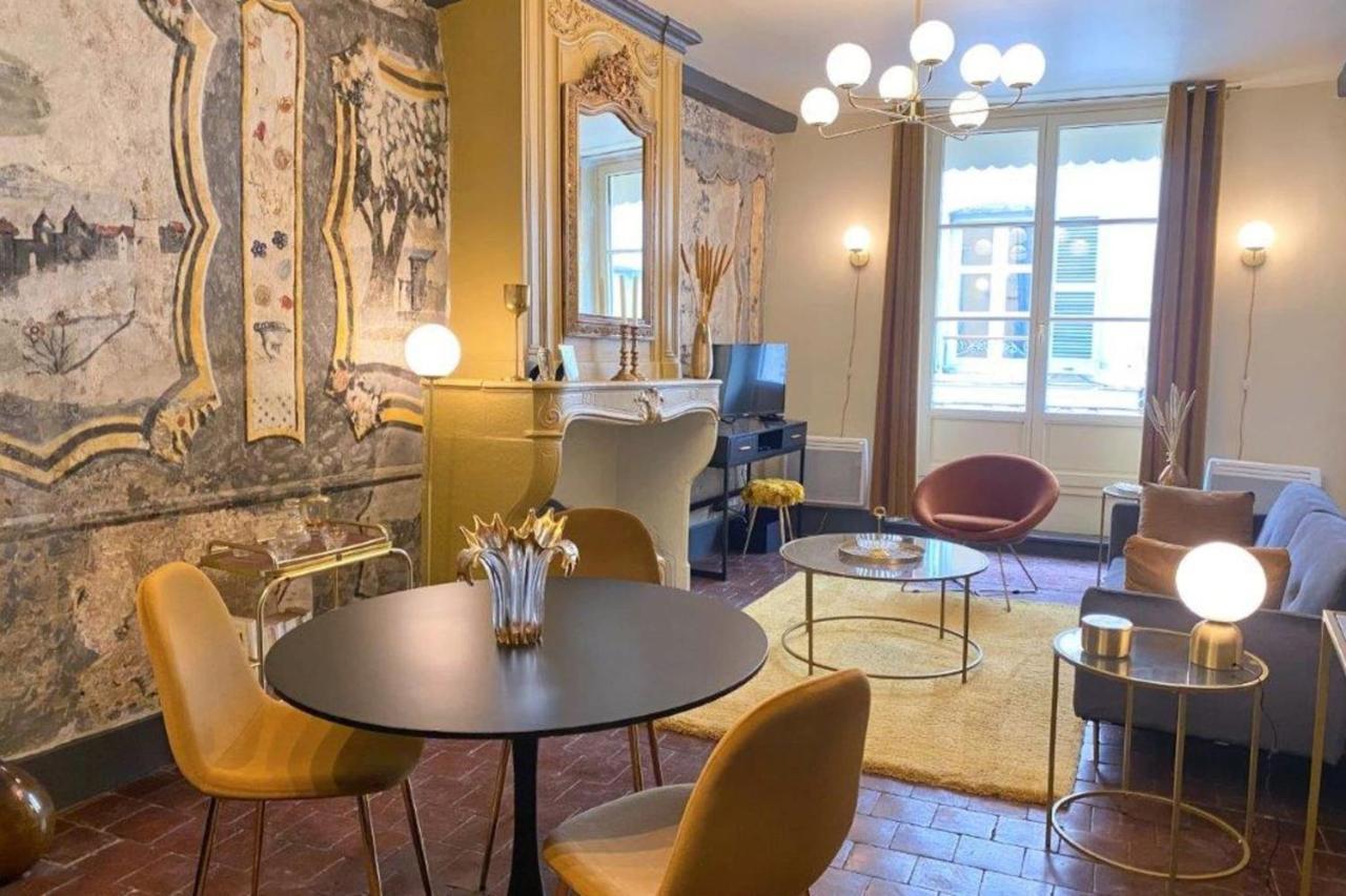 Les fresques de Léon Apartamento Tournus Exterior foto
